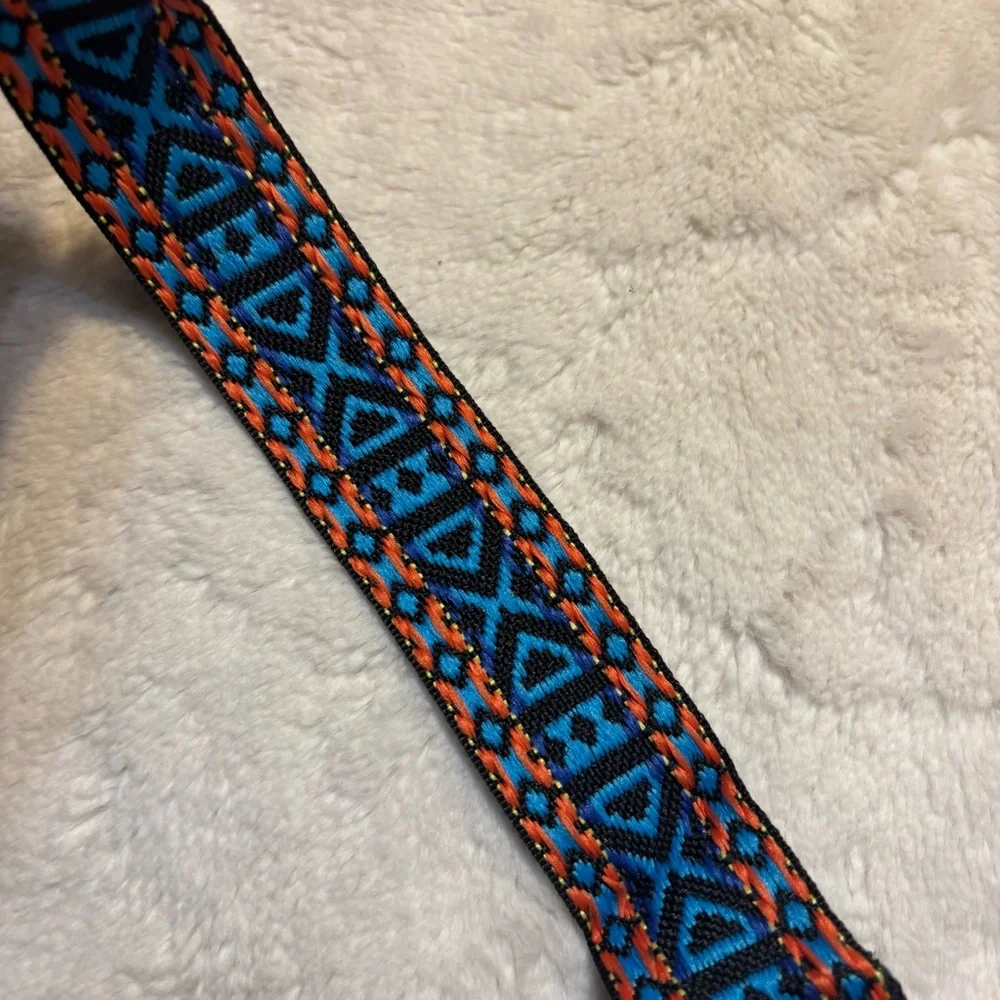 NEW Crossbody Bag Black Fabric Floral Embroidered Boho Wood Beads Fringe NWT - Picture 10 of 16